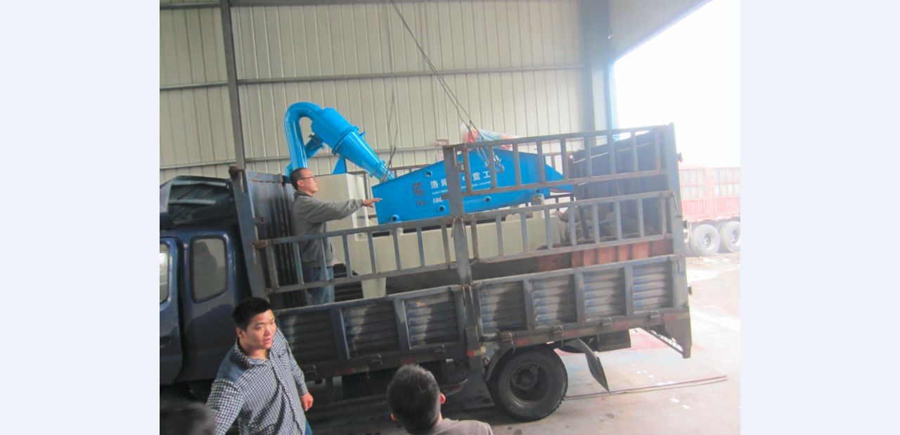 <a href=http://www.dianpos.com.cn/tags/xishahuishouji target=_blank class=infotextkey><a href=//tags/xishahuishouji target=_blank class=infotextkey>細(xì)沙回收機(jī)</a></a>發(fā)貨現(xiàn)場