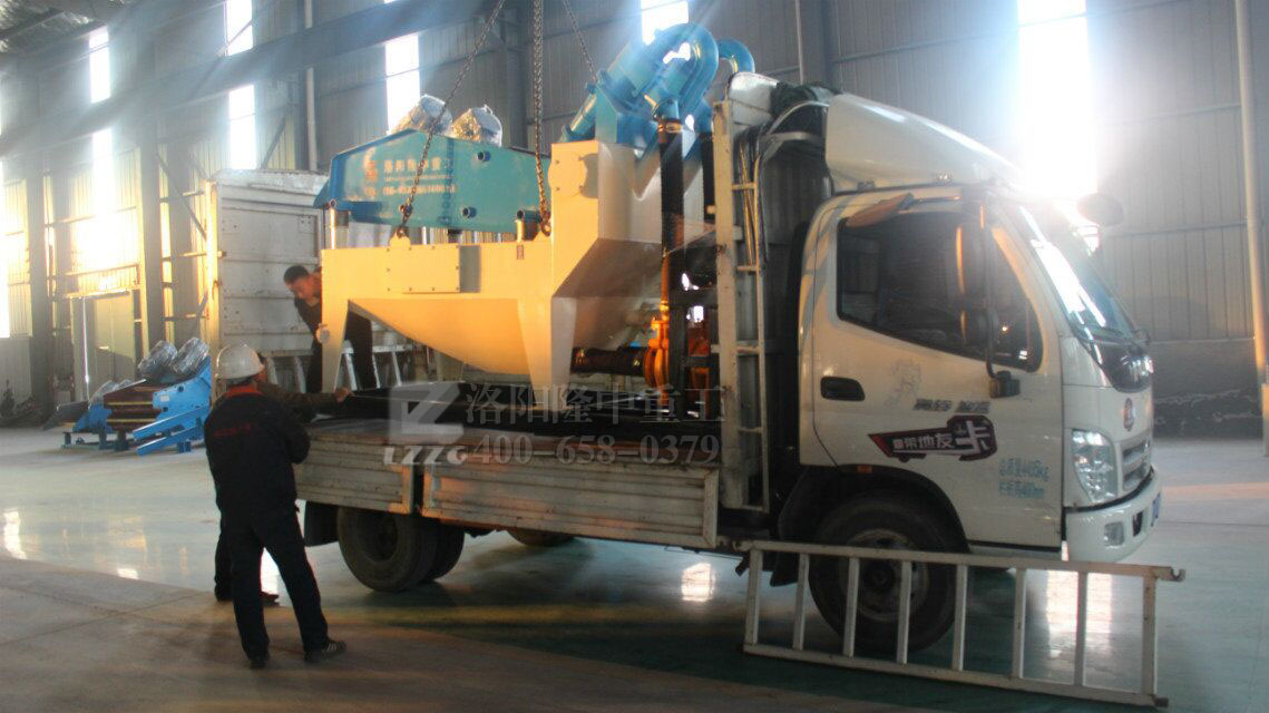 中型<a href=http://www.dianpos.com.cn/tags/xishahuishouji target=_blank class=infotextkey><a href=//tags/xishahuishouji target=_blank class=infotextkey>細(xì)沙回收機</a></a>.jpg