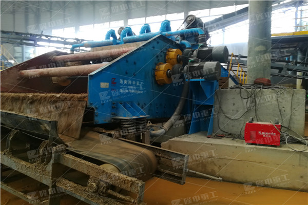 螺旋<a href=http://www.dianpos.com.cn/tags/xishaji target=_blank class=infotextkey><a href=//tags/xishaji target=_blank class=infotextkey>洗砂機(jī)</a></a>50.jpg