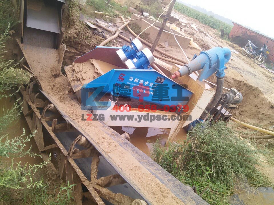 <a href=http://www.dianpos.com.cn/tags/xishahuishouji target=_blank class=infotextkey><a href=//tags/xishahuishouji target=_blank class=infotextkey>細(xì)沙回收機(jī)</a></a>工作現(xiàn)場