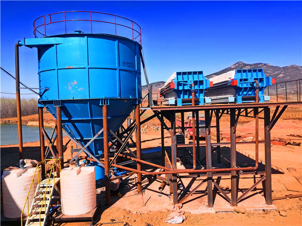 隆中洗沙機<a href=http://www.dianpos.com.cn/tags/xishahuishouji target=_blank class=infotextkey><a href=//tags/xishahuishouji target=_blank class=infotextkey>細沙回收機</a></a>31.jpg